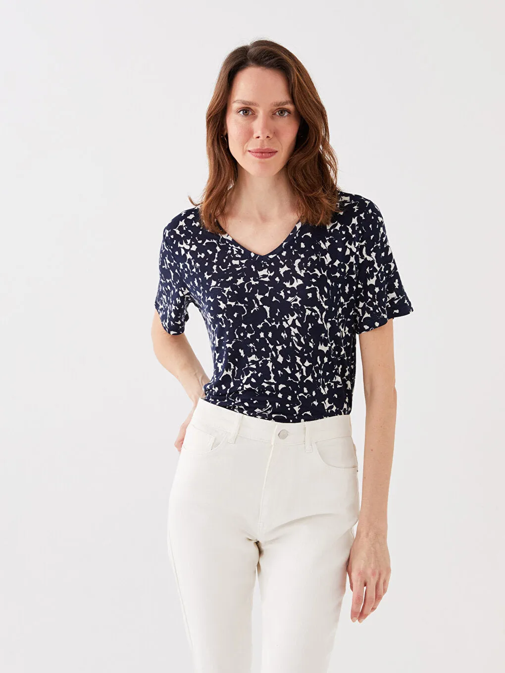 Women's V-Neck Patterned Short Sleeve T-Shirt