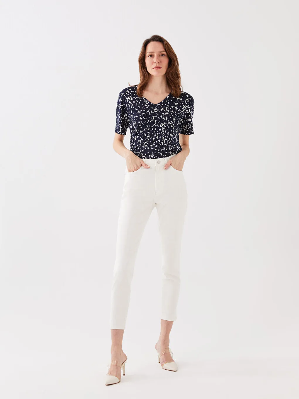 Women's V-Neck Patterned Short Sleeve T-Shirt
